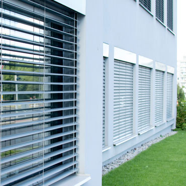 Fenster mit Außenjalousie in Oberösterreich