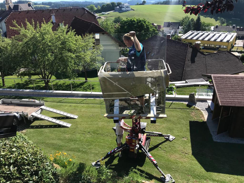 Montage Terrassenüberdachung mit Steiger