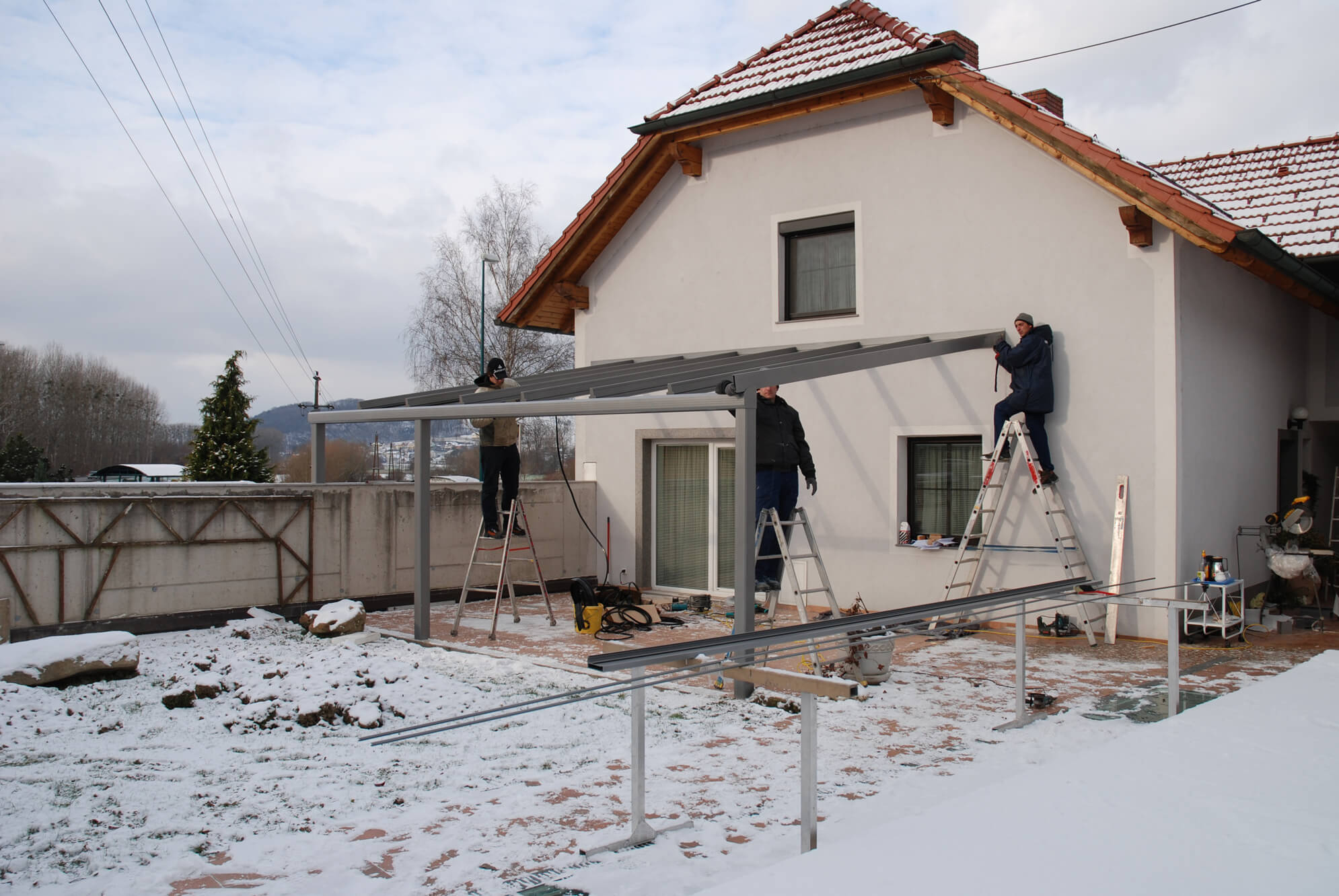 Terrassenüberdachung Aluminium Montage