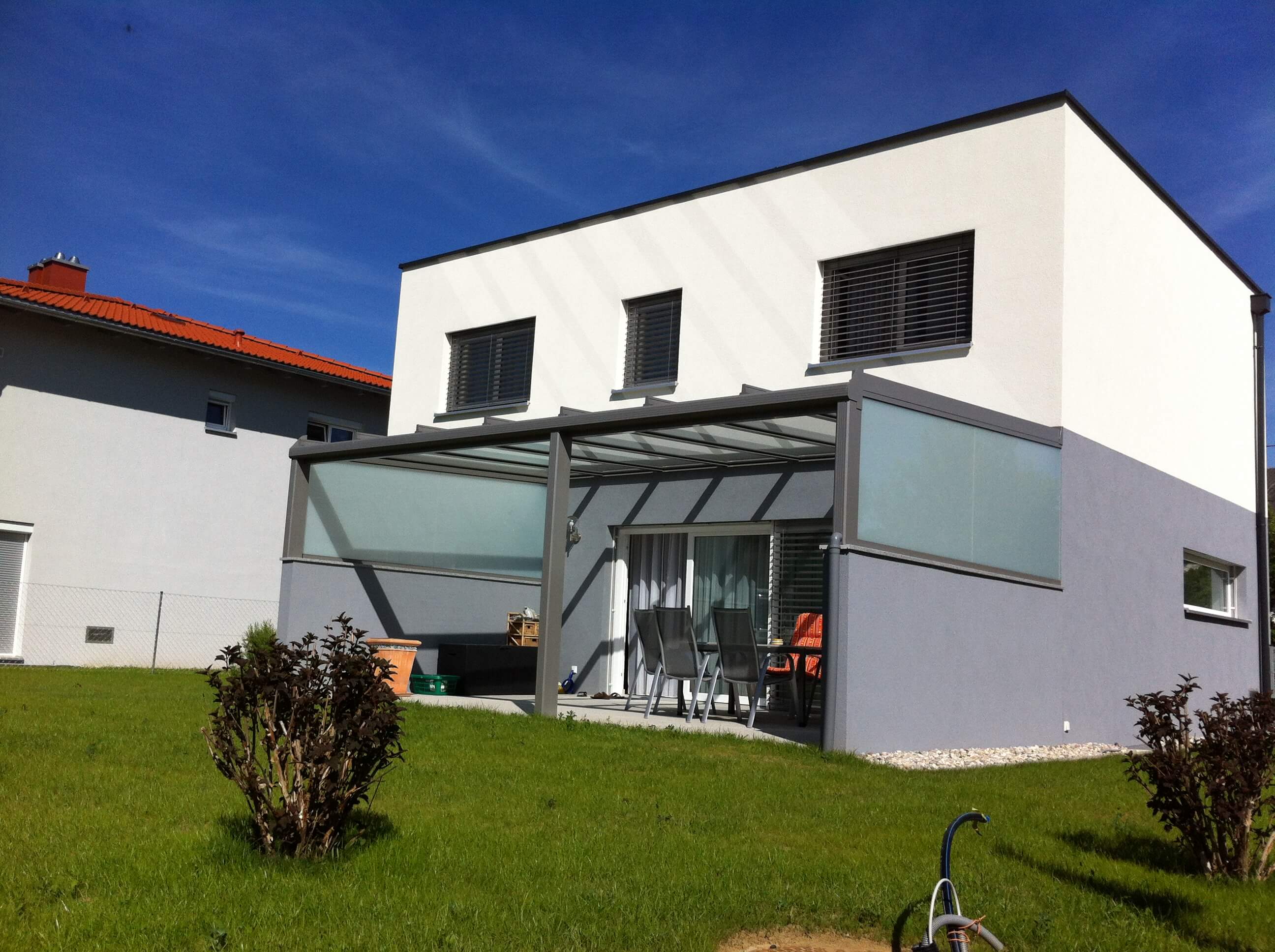 Terrassenüberdachung graualuminium pulverbeschichtet